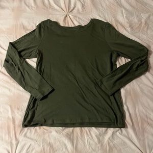 Medium Time and Tru Olive Green Long Sleeve Tee